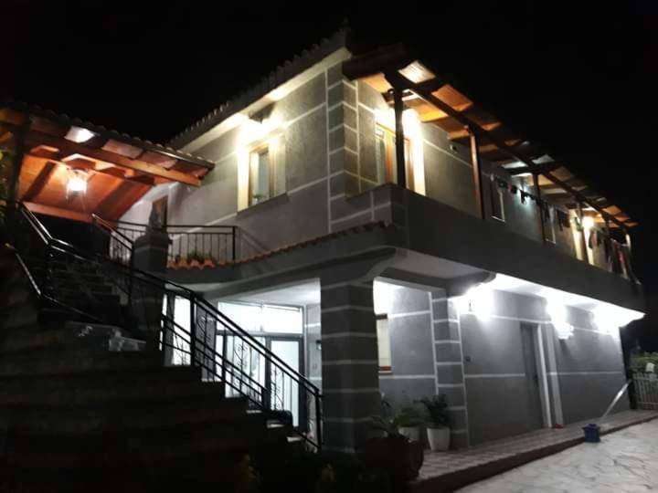 villa Heljos apartaments Vlorë Exterior foto