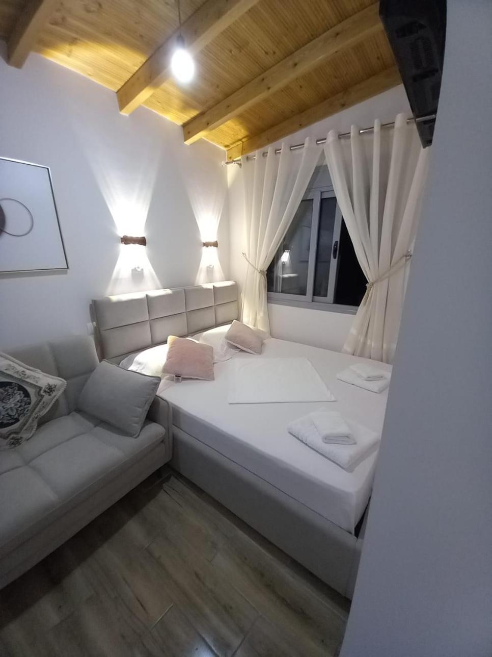 villa Heljos apartaments Vlorë Exterior foto